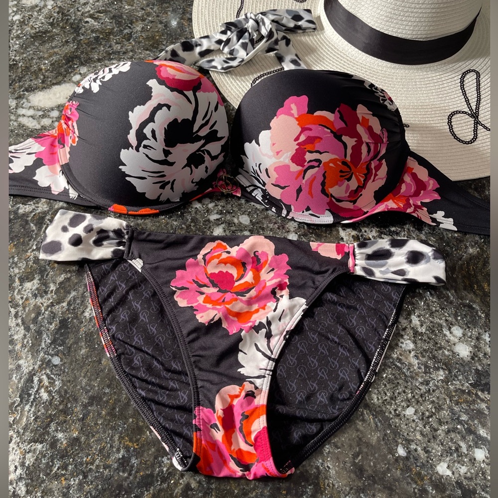 Victoria Secrets bikini bombshell 36D/M discontinued style vintage